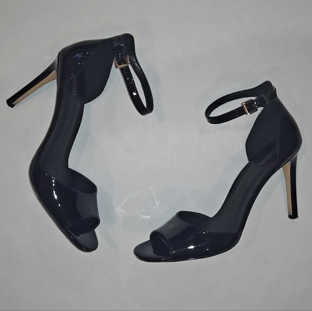 HOT MICHAEL KORS STILETTOS WITH ANKLE STRAP * BLACK PATENT * SIZE 10
